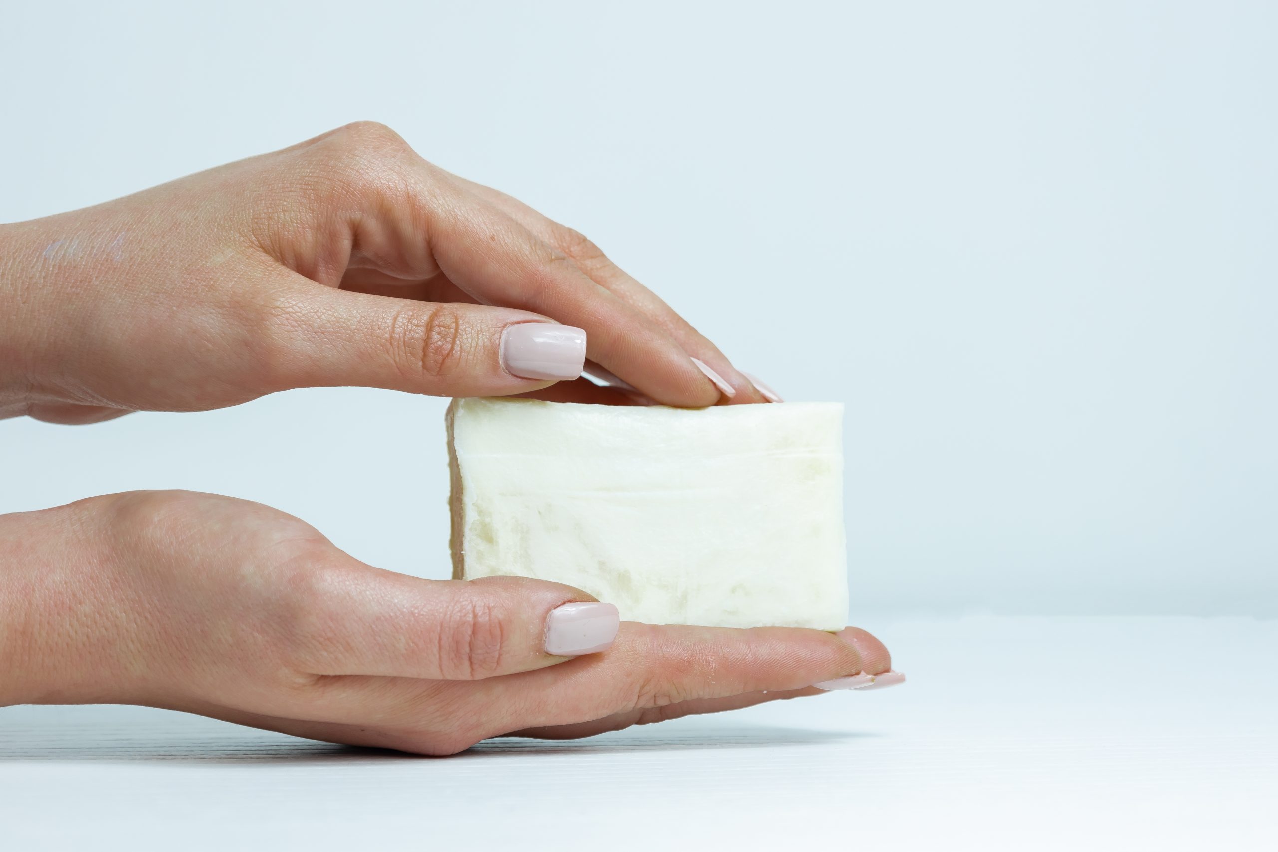 FACIAL CLEANSING SOAP BAR 90 g /3.2oz